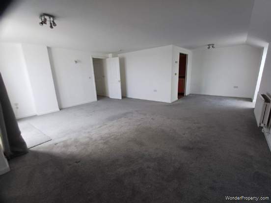 Additional Property Image 2 bedroom Penthouse to rent in Erith 4
