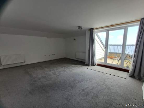 Additional Property Image 2 bedroom Penthouse to rent in Erith 5