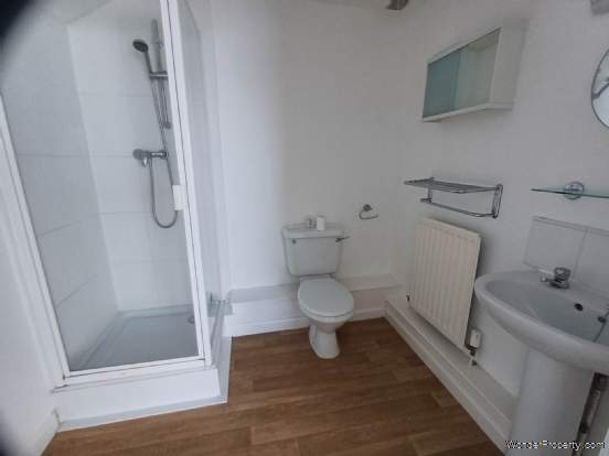 Additional Property Image 2 bedroom Penthouse to rent in Erith 9
