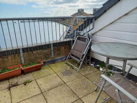 Additional Property Image 2 bedroom Penthouse to rent in Erith 15