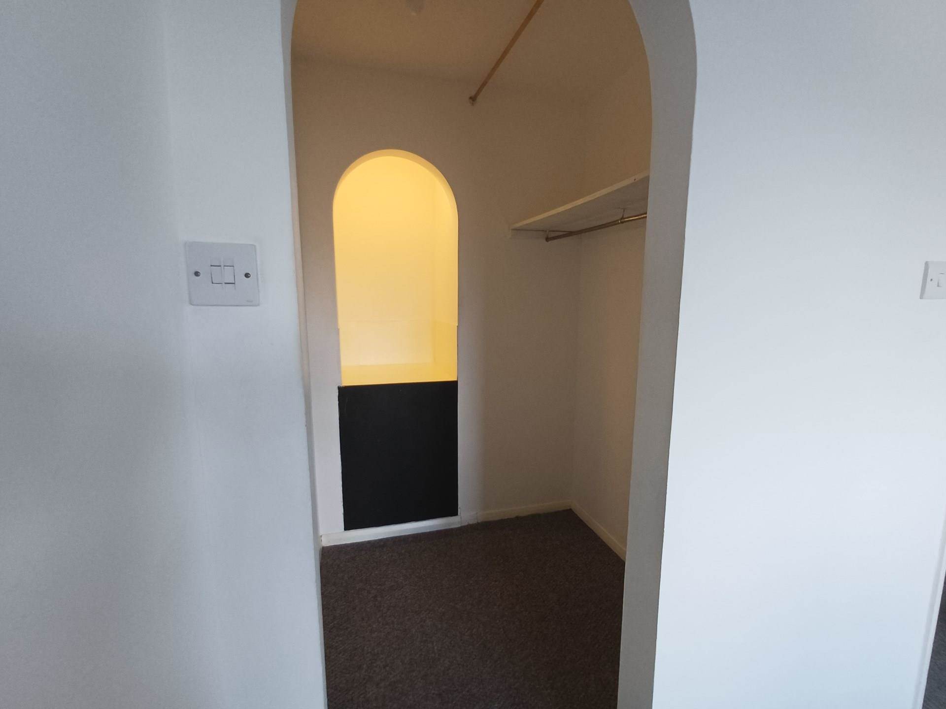 Additional Property Image 2 bedroom Flat to rent in Erith 10