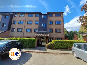 2 bedroom Flat to rent in Erith