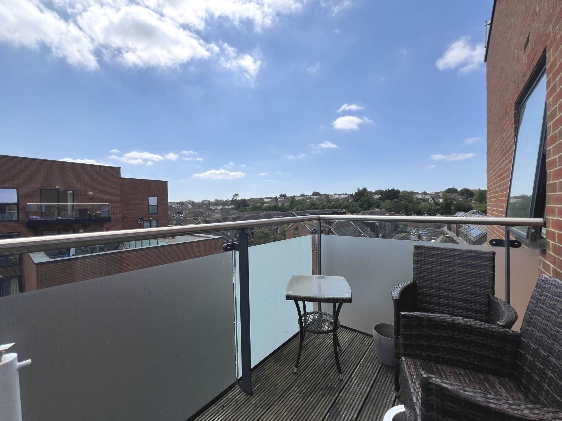 Additional Property Image 2 bedroom Apartment for sale in Erith 16