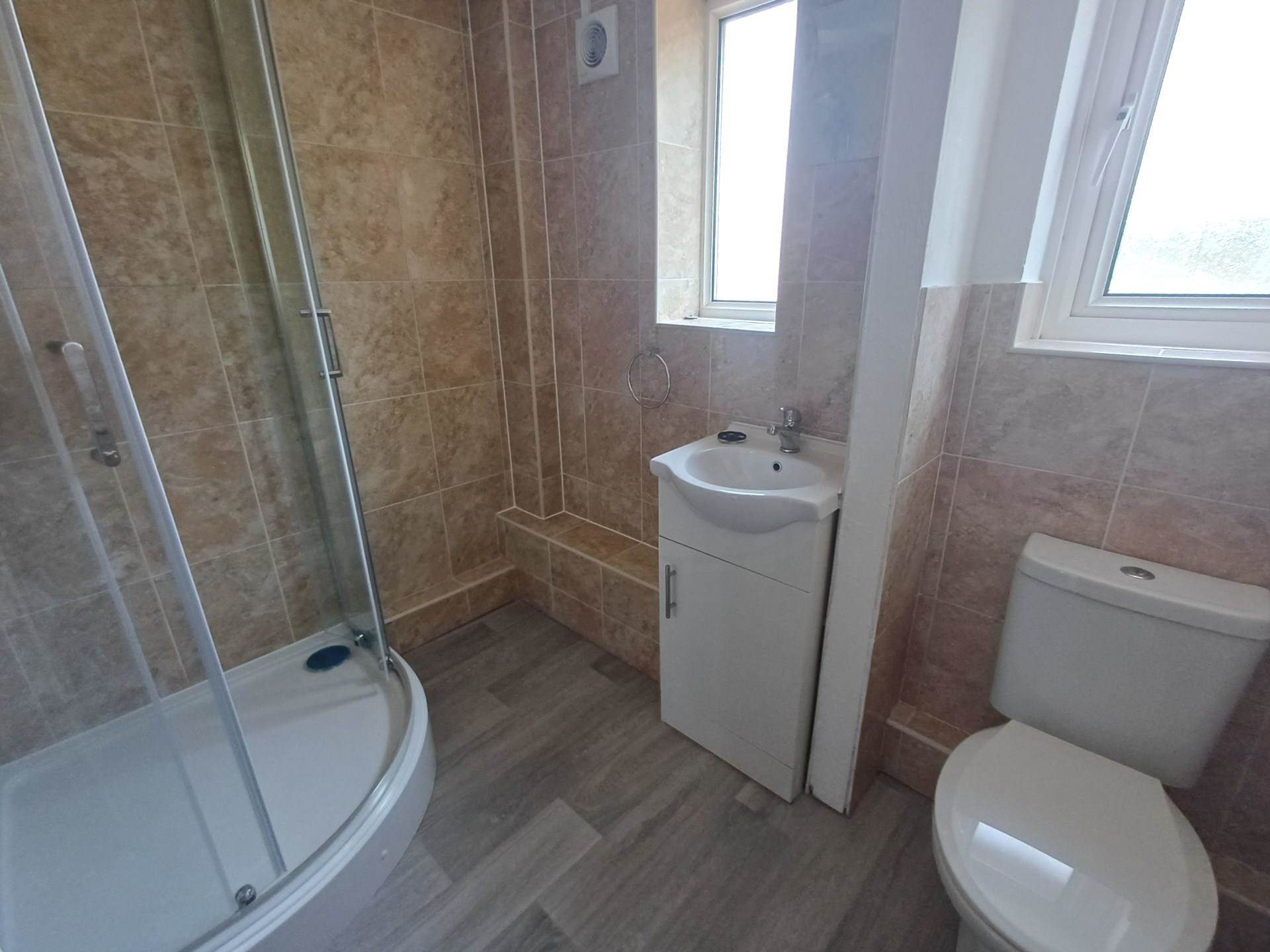Additional Property Image 3 bedroom House to rent in London 11
