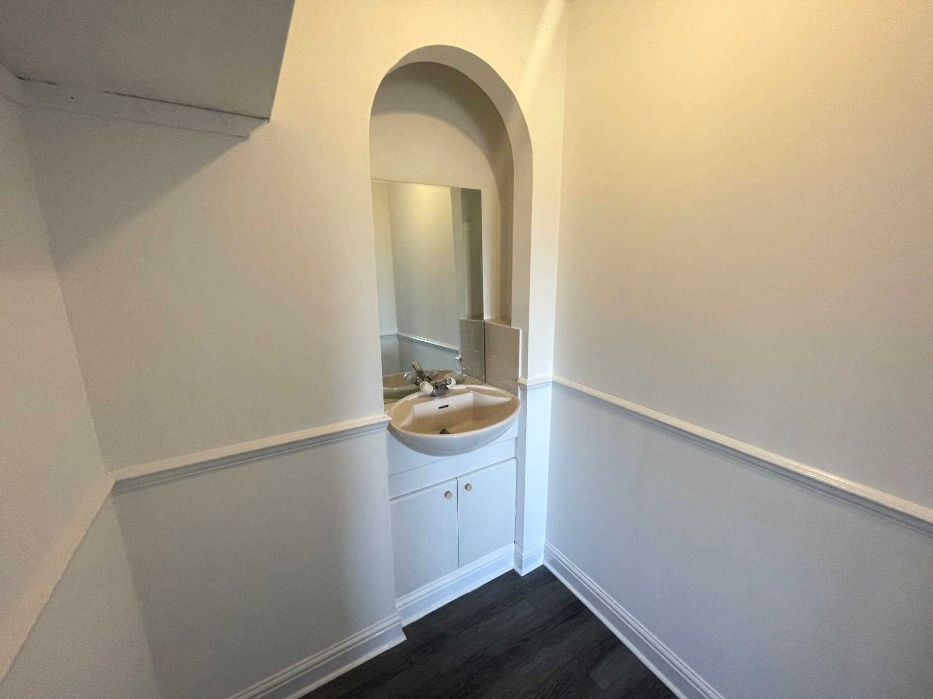 Additional Property Image 2 bedroom Flat to rent in Belvedere 9