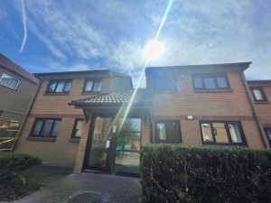 2 bedroom Flat to rent in Belvedere
