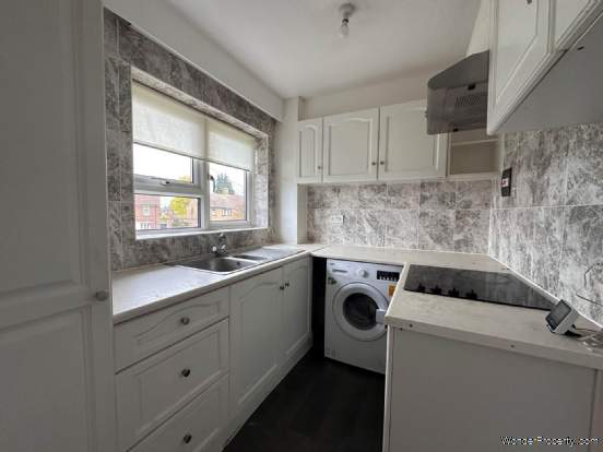 Additional Property Image 1 bedroom Flat for sale in Erith 3