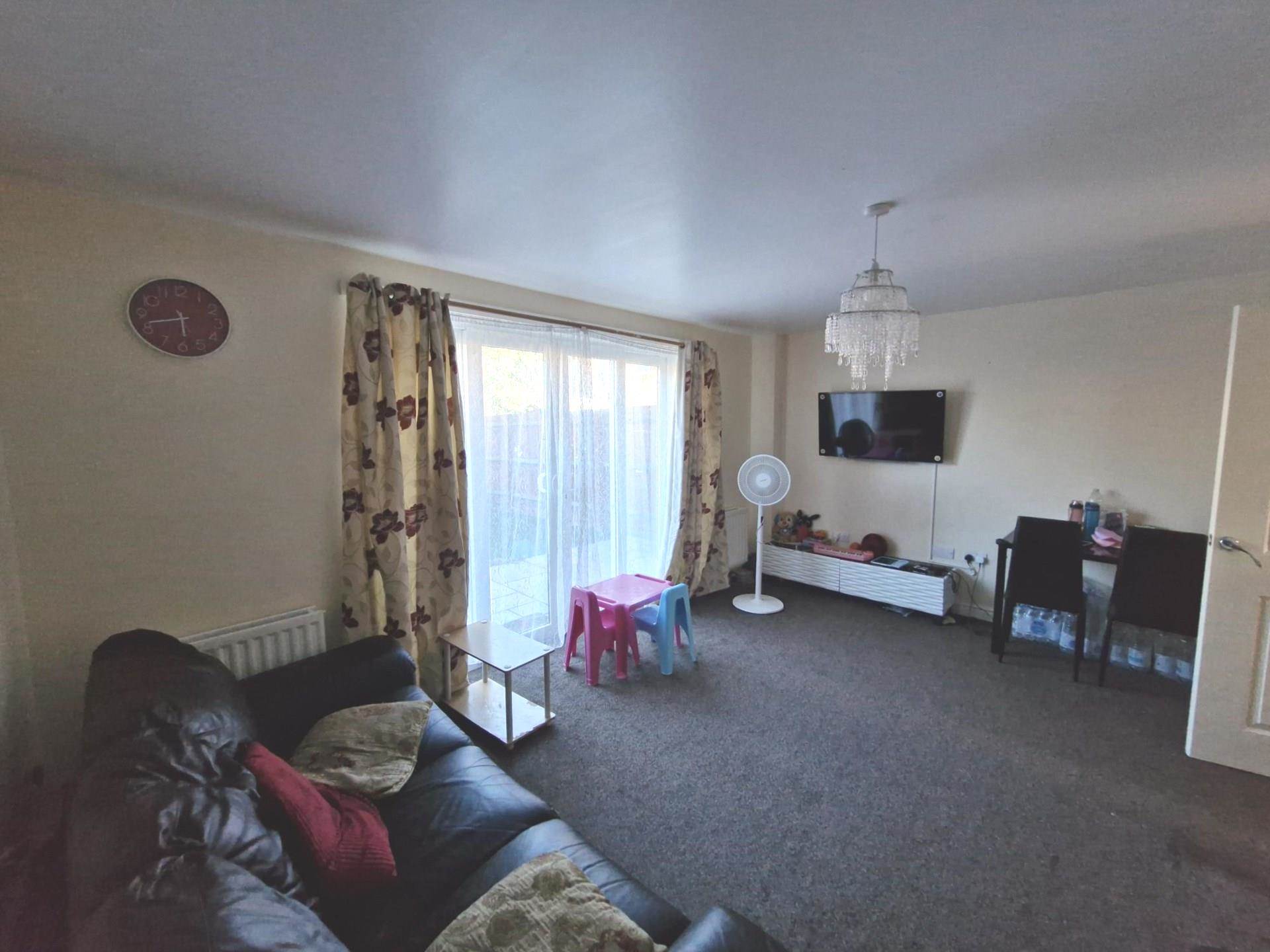 Additional Property Image 4 bedroom House to rent in Erith 2