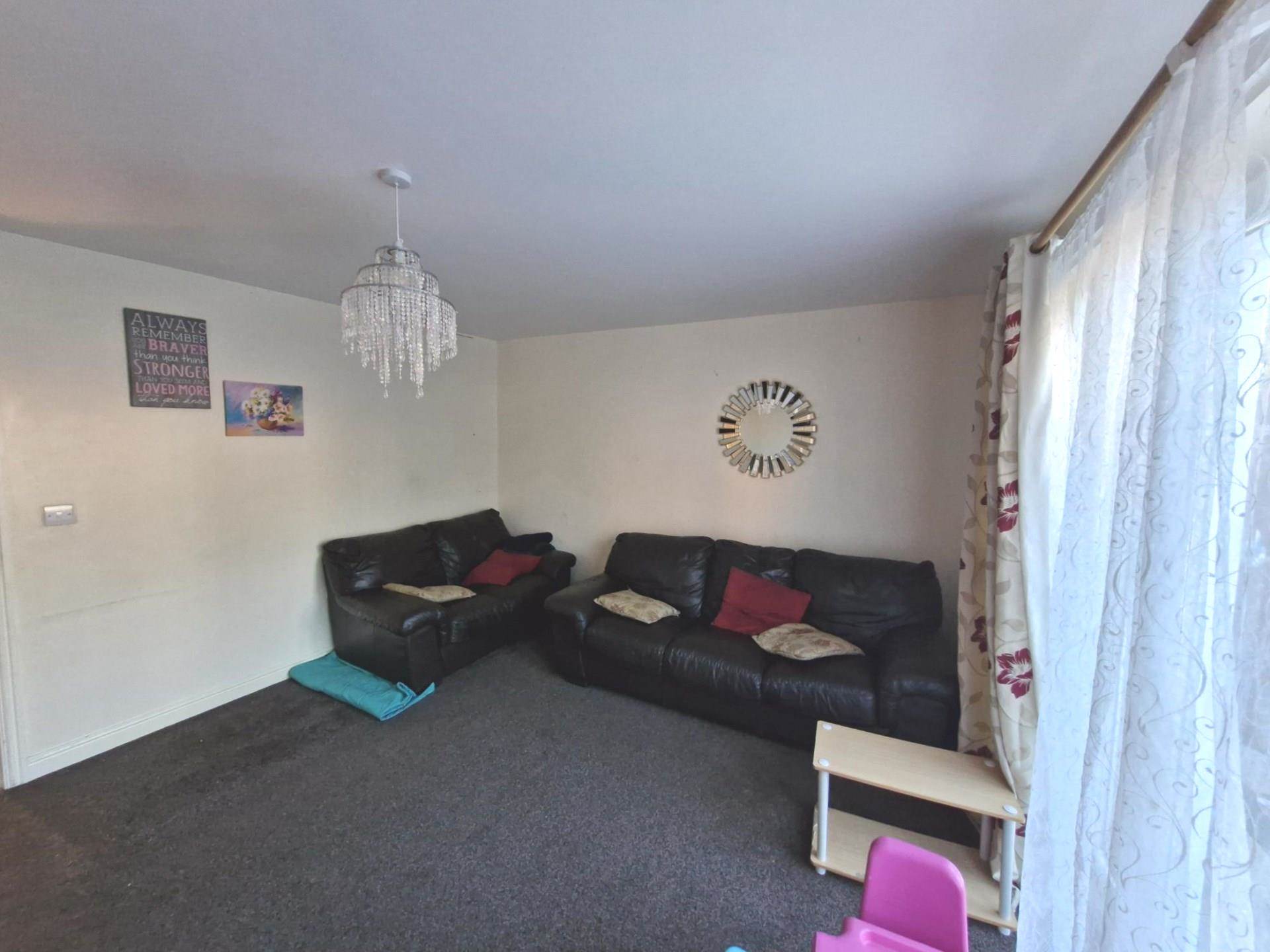 Additional Property Image 4 bedroom House to rent in Erith 3