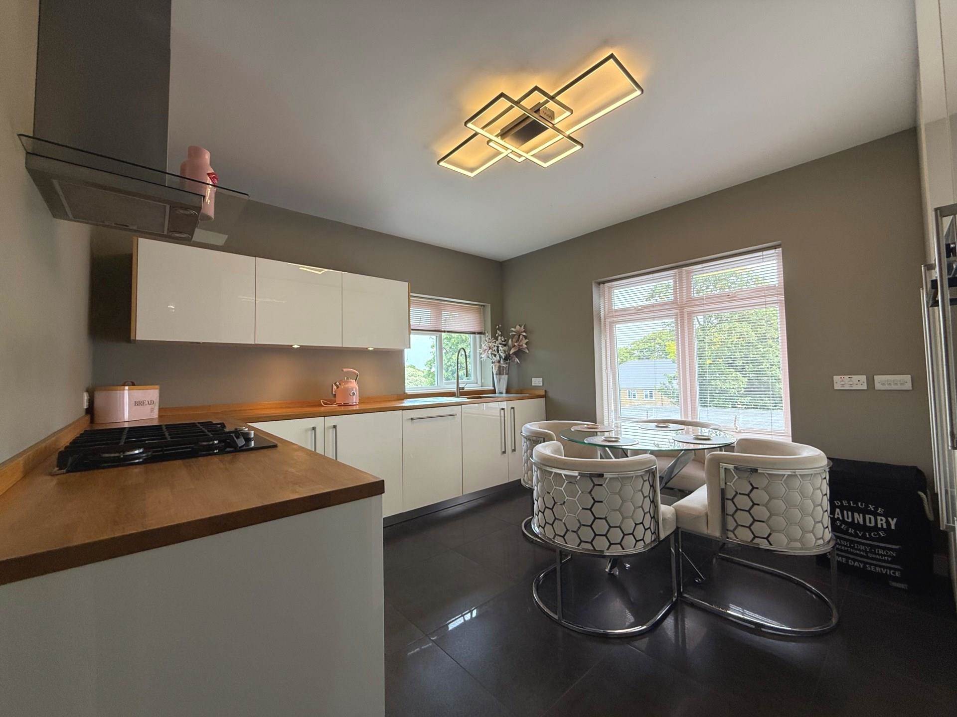 Additional Property Image 2 bedroom Maisonette for sale in Erith 9