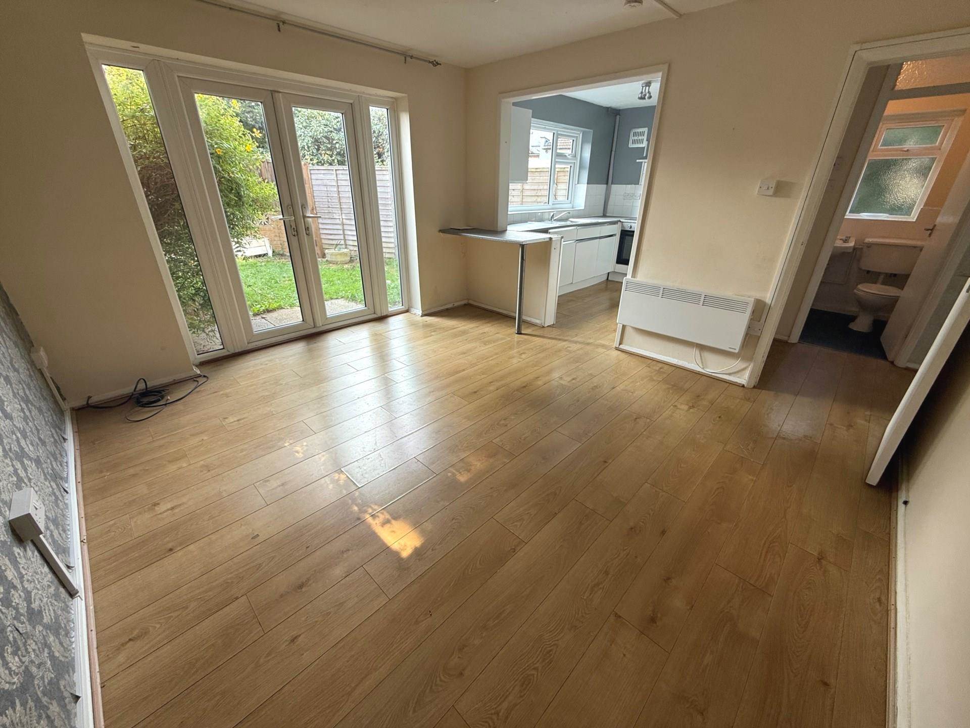 Additional Property Image 2 bedroom Maisonette for sale in Erith 5