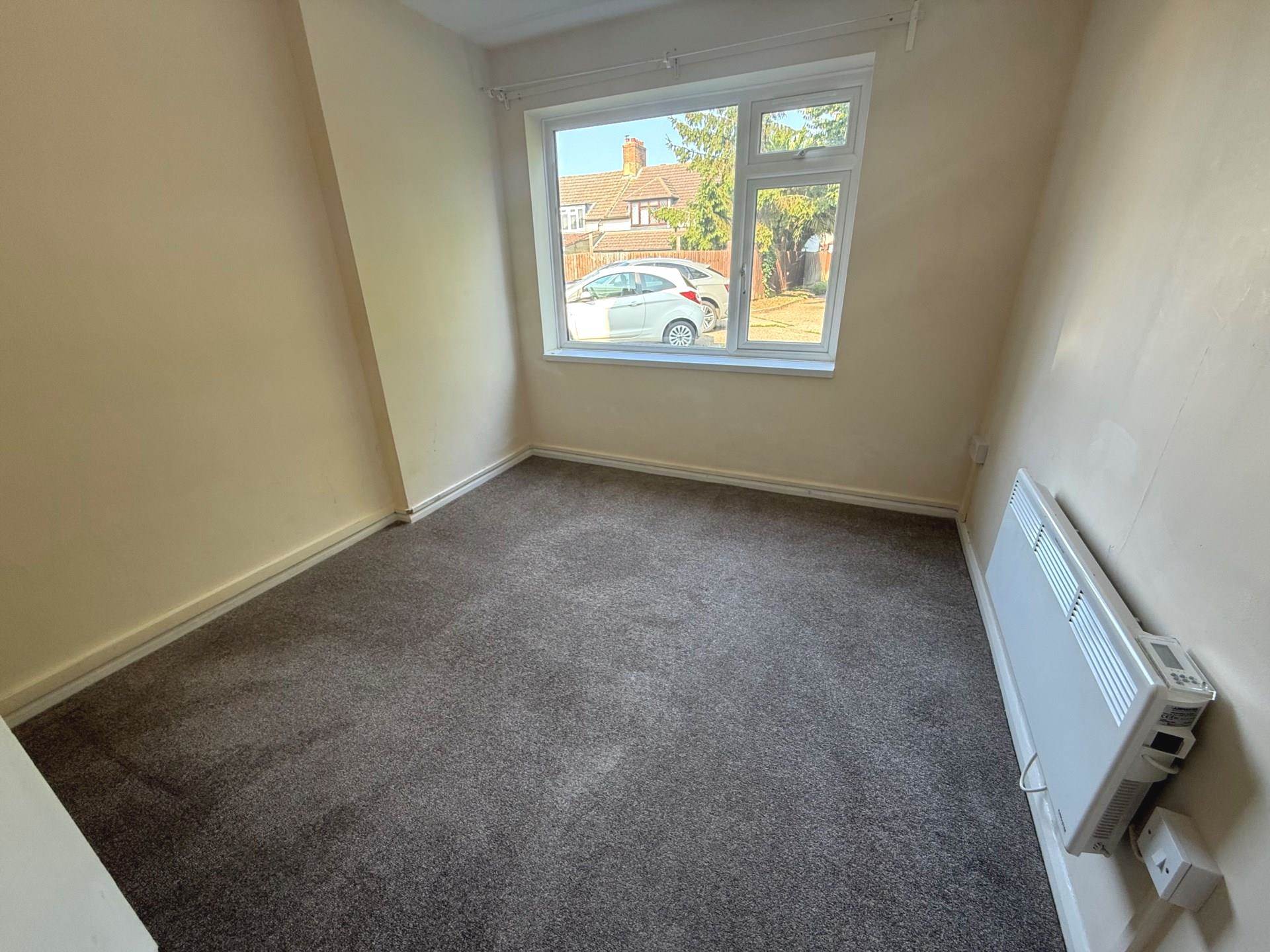 Additional Property Image 2 bedroom Maisonette for sale in Erith 9