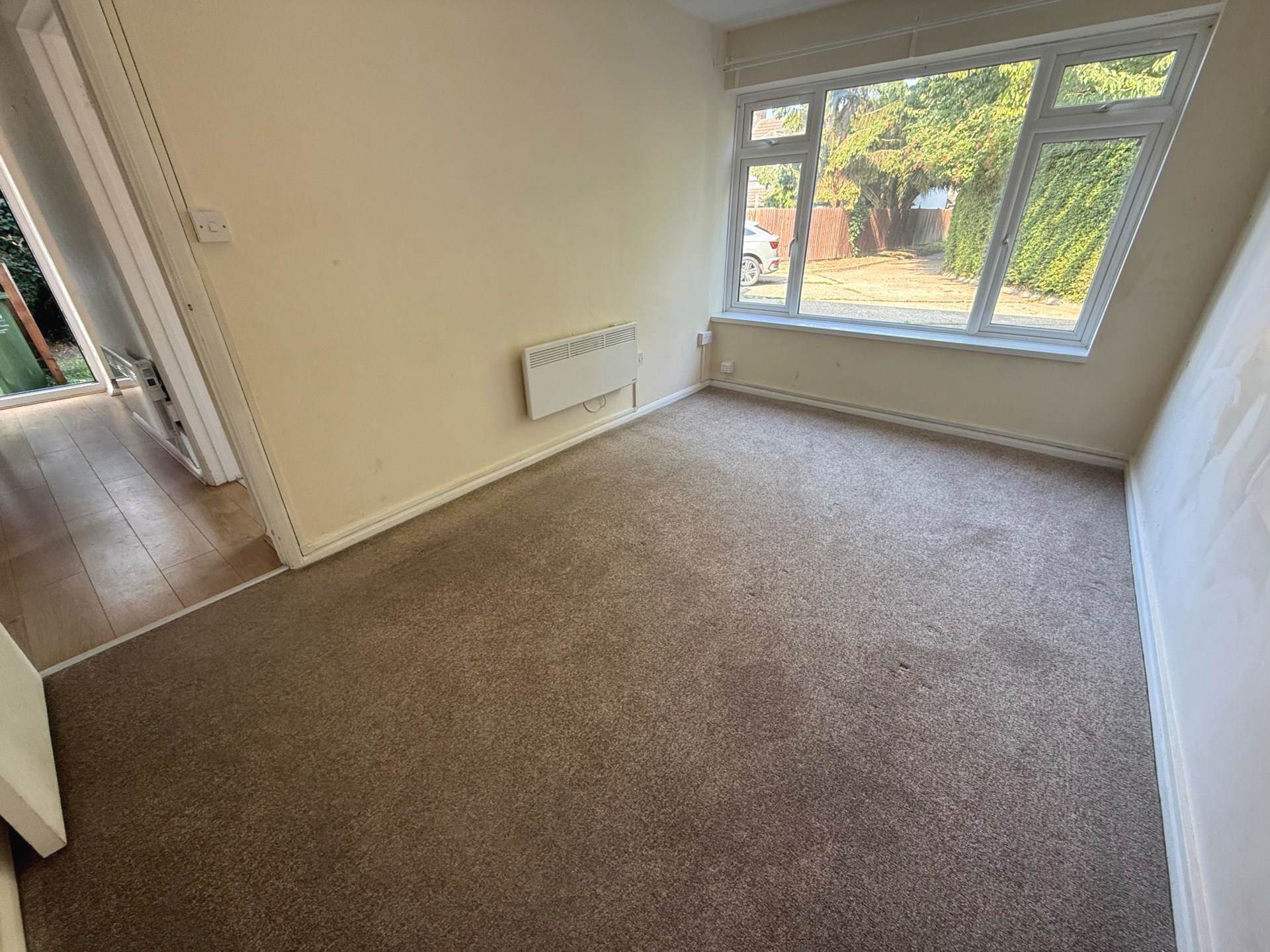 Additional Property Image 2 bedroom Maisonette for sale in Erith 11