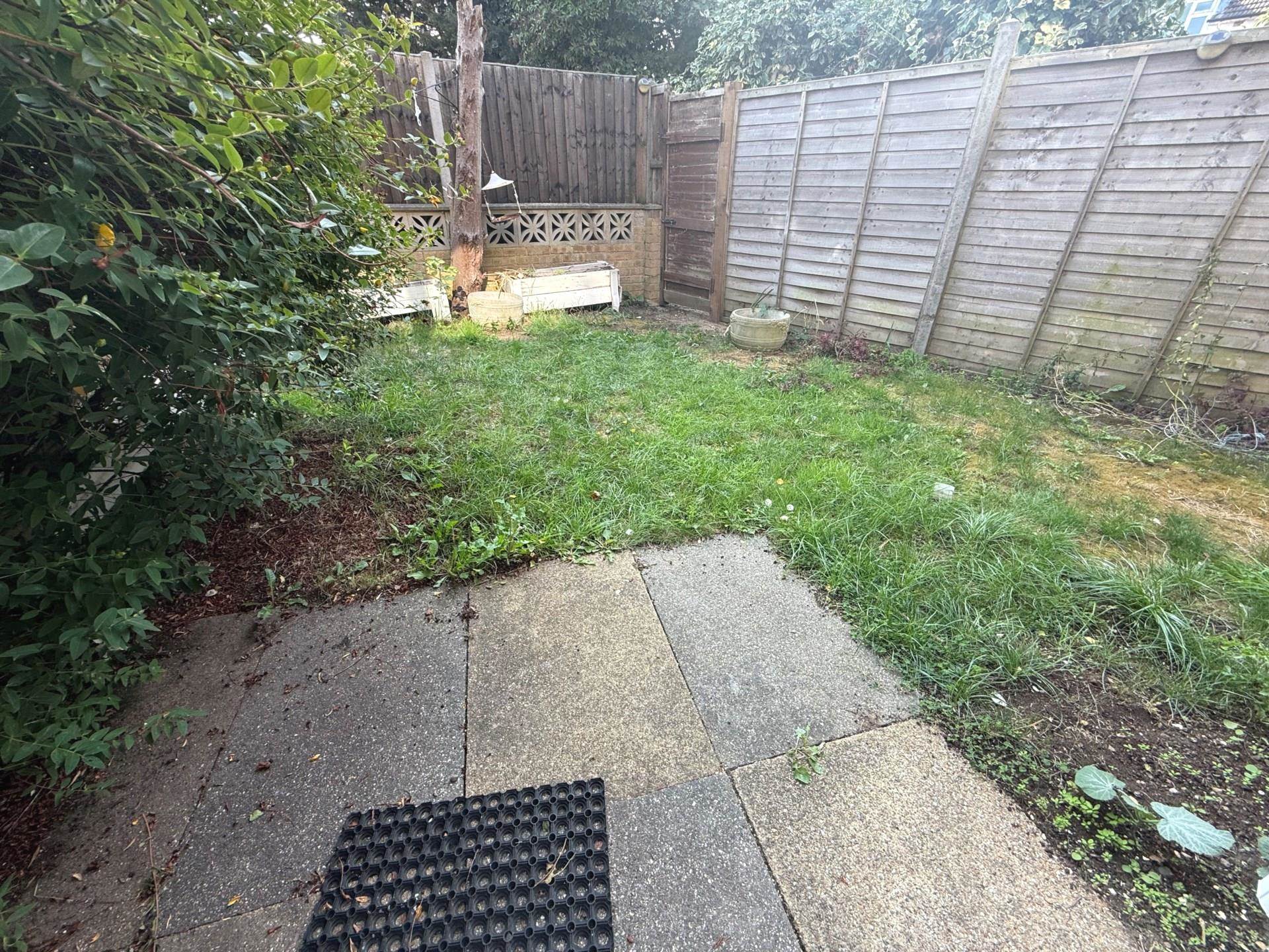 Additional Property Image 2 bedroom Maisonette for sale in Erith 12