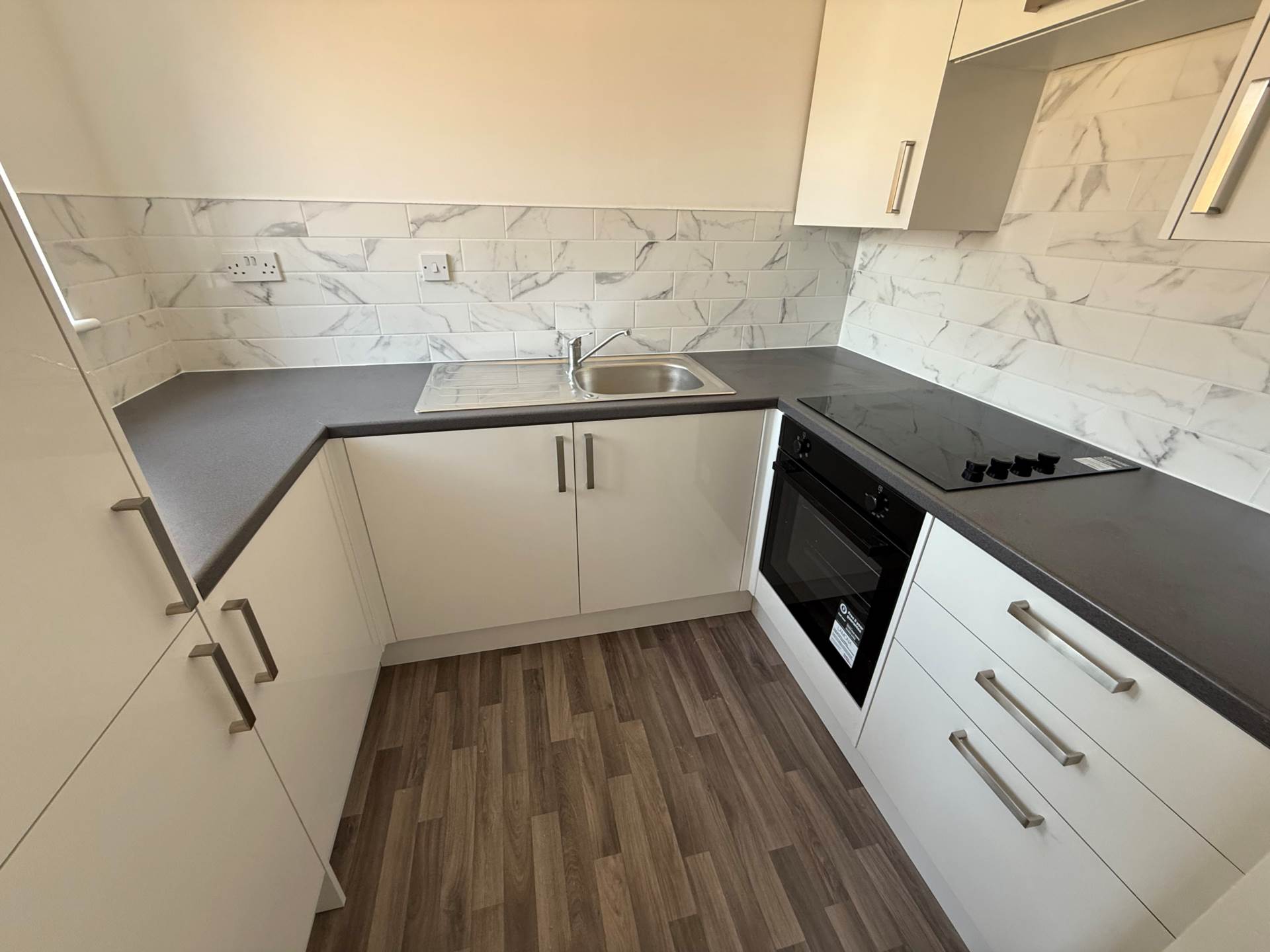 Additional Property Image 2 bedroom Flat for sale in Erith 6