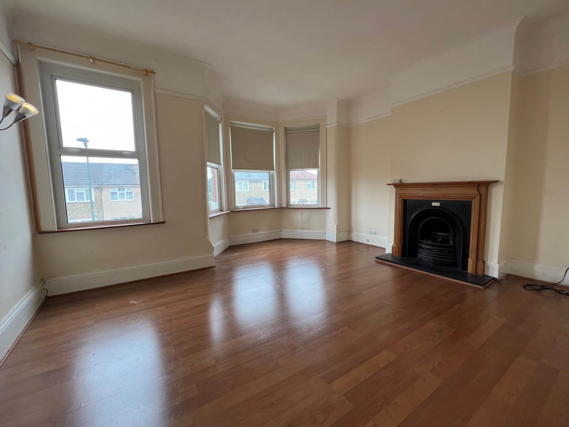 Additional Property Image 2 bedroom Flat for sale in Erith 3