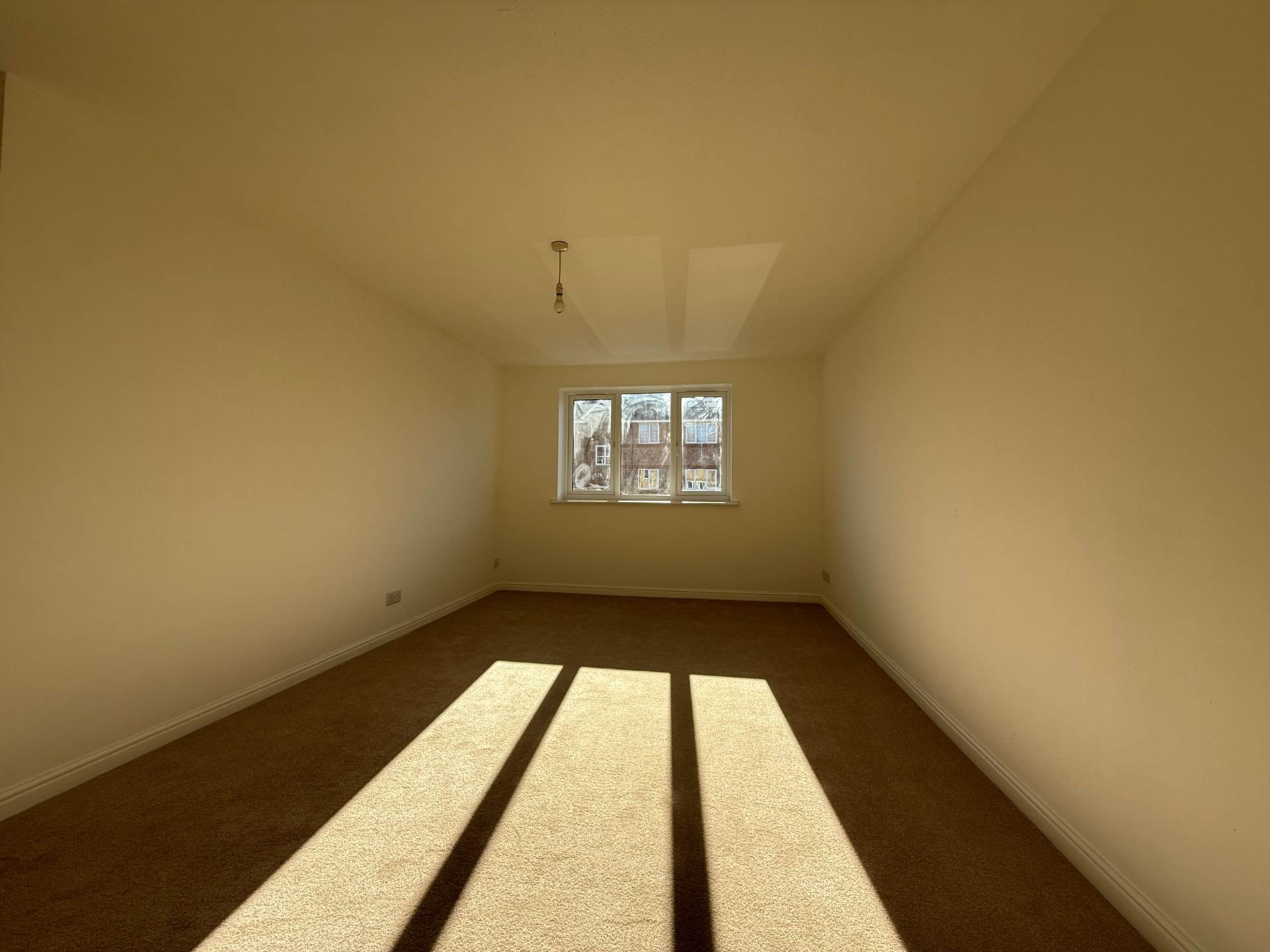 Additional Property Image 1 bedroom Flat for sale in Erith 4