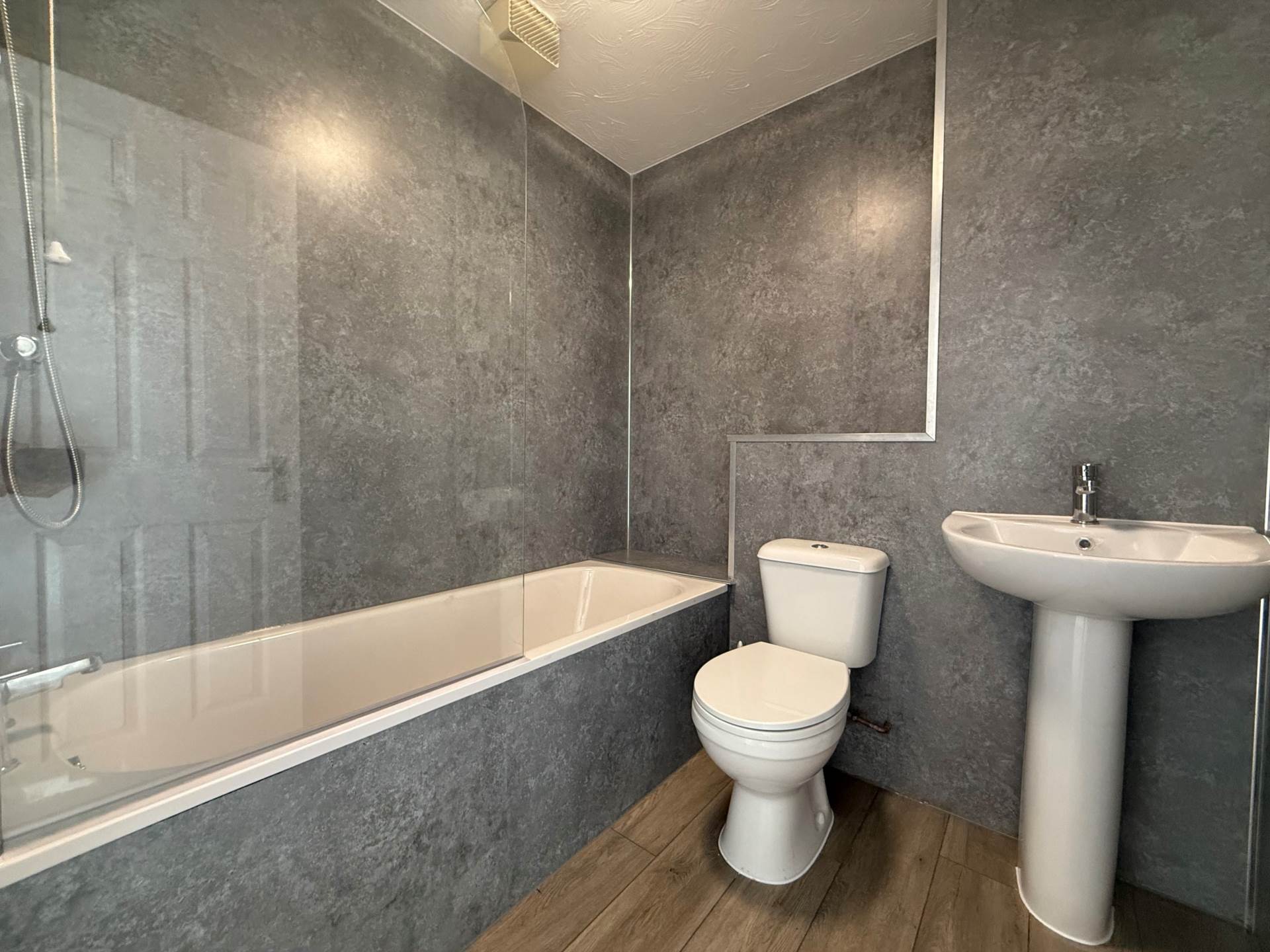 Additional Property Image 1 bedroom Flat for sale in Erith 6