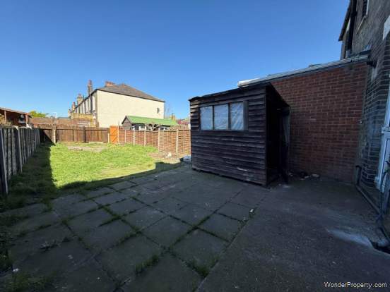 Additional Property Image 3 bedroom House for sale in London 10