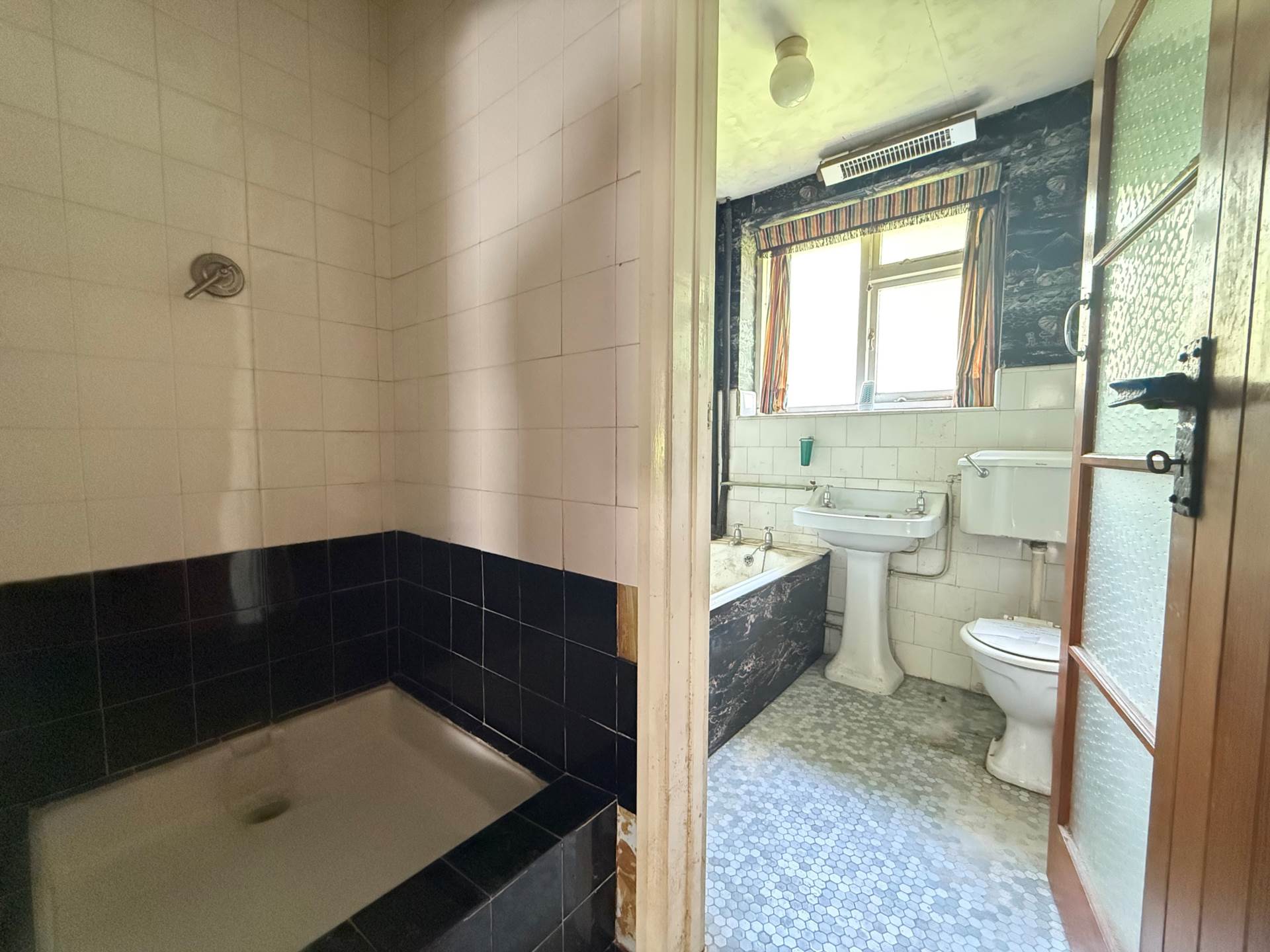 Additional Property Image 2 bedroom Detached for sale in London 9