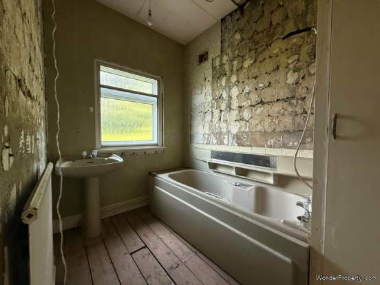 Additional Property Image 3 bedroom House for sale in London 8
