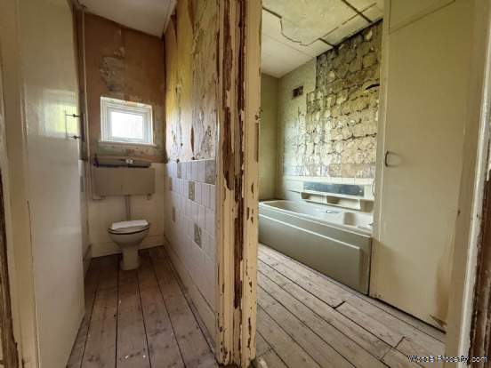 Additional Property Image 3 bedroom House for sale in London 9