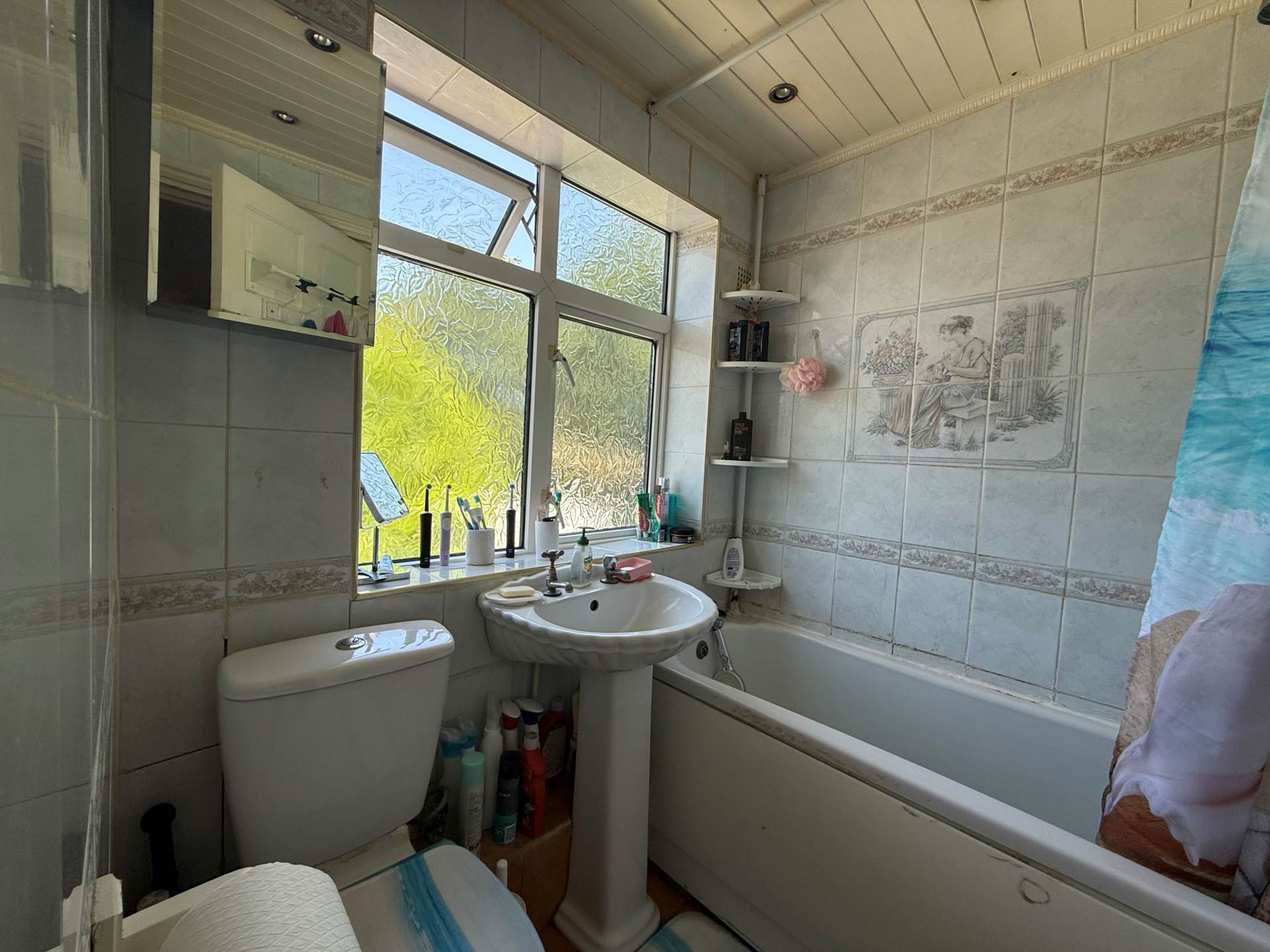 Additional Property Image 3 bedroom House for sale in London 10
