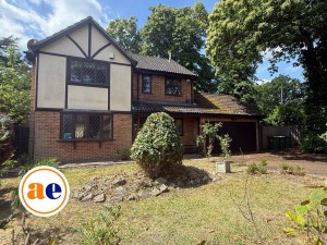 4 bedroom House for sale in London