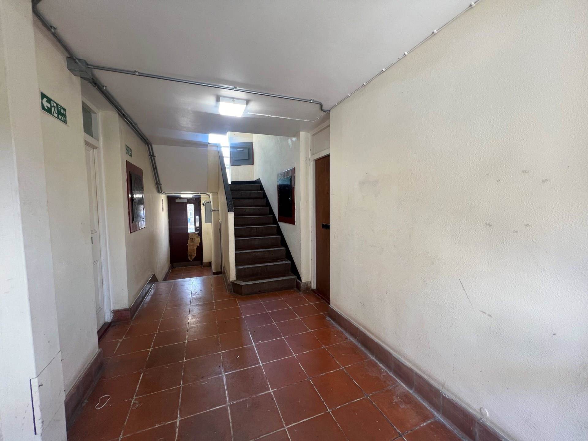 Additional Property Image 1 bedroom Flat for sale in London 7