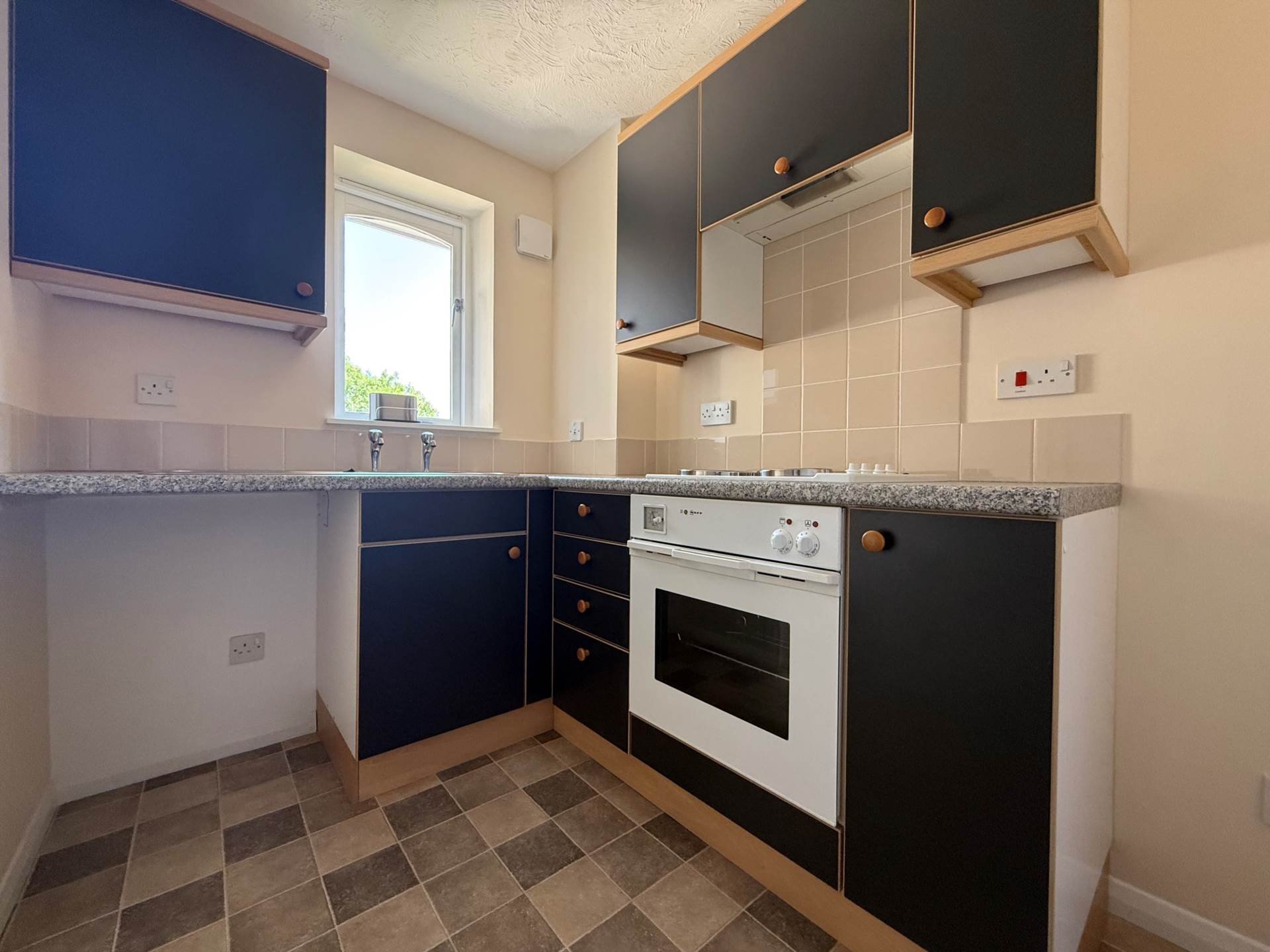Additional Property Image 0 bedroom Studio for sale in Belvedere 2