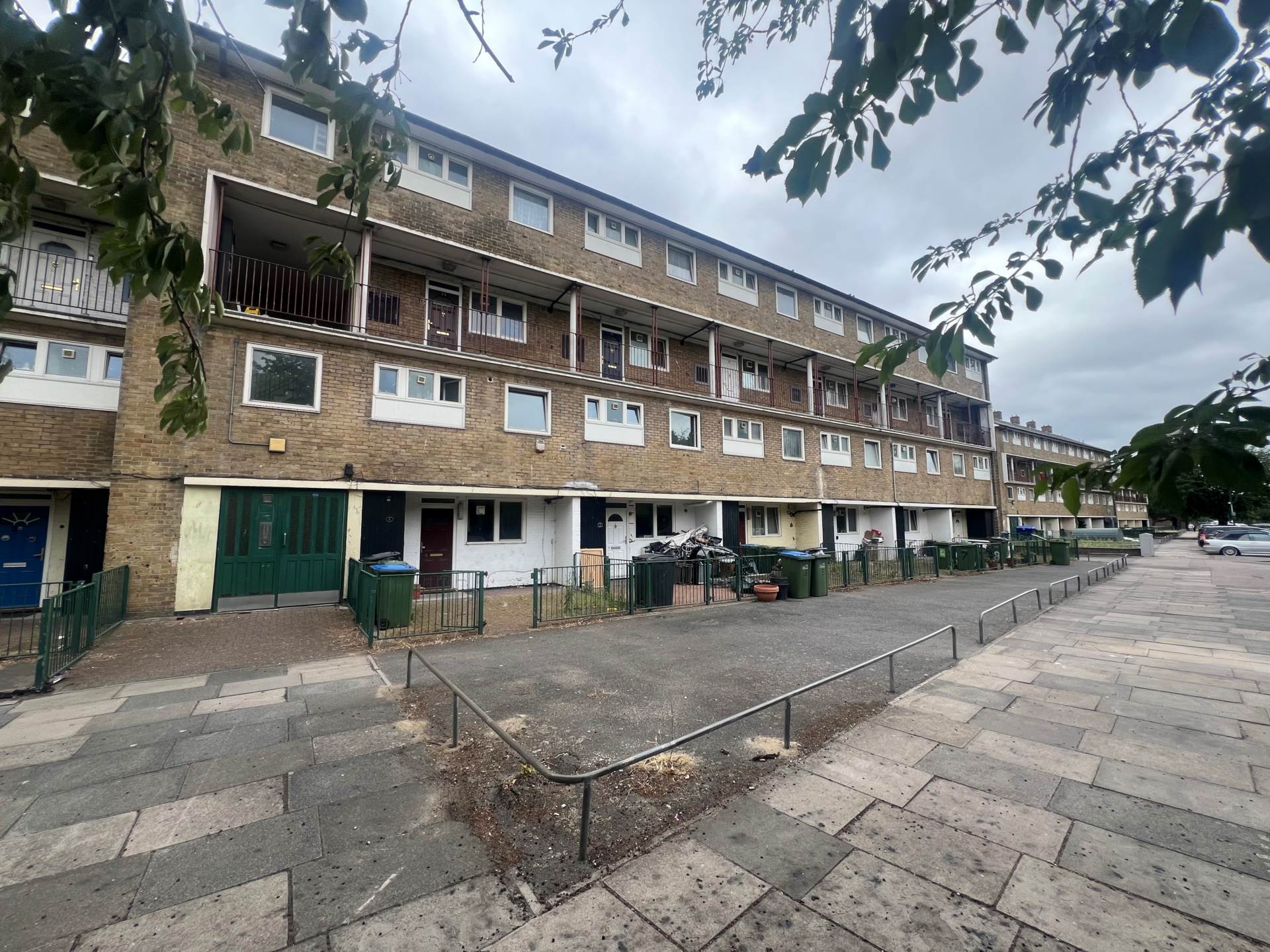 Additional Property Image 3 bedroom Maisonette for sale in London 13