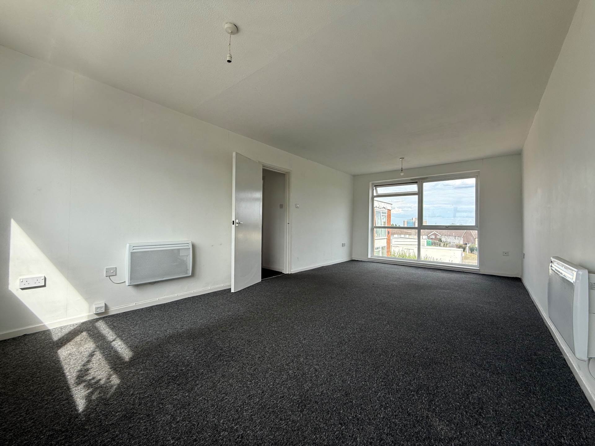 Additional Property Image 2 bedroom Apartment for sale in Erith 4