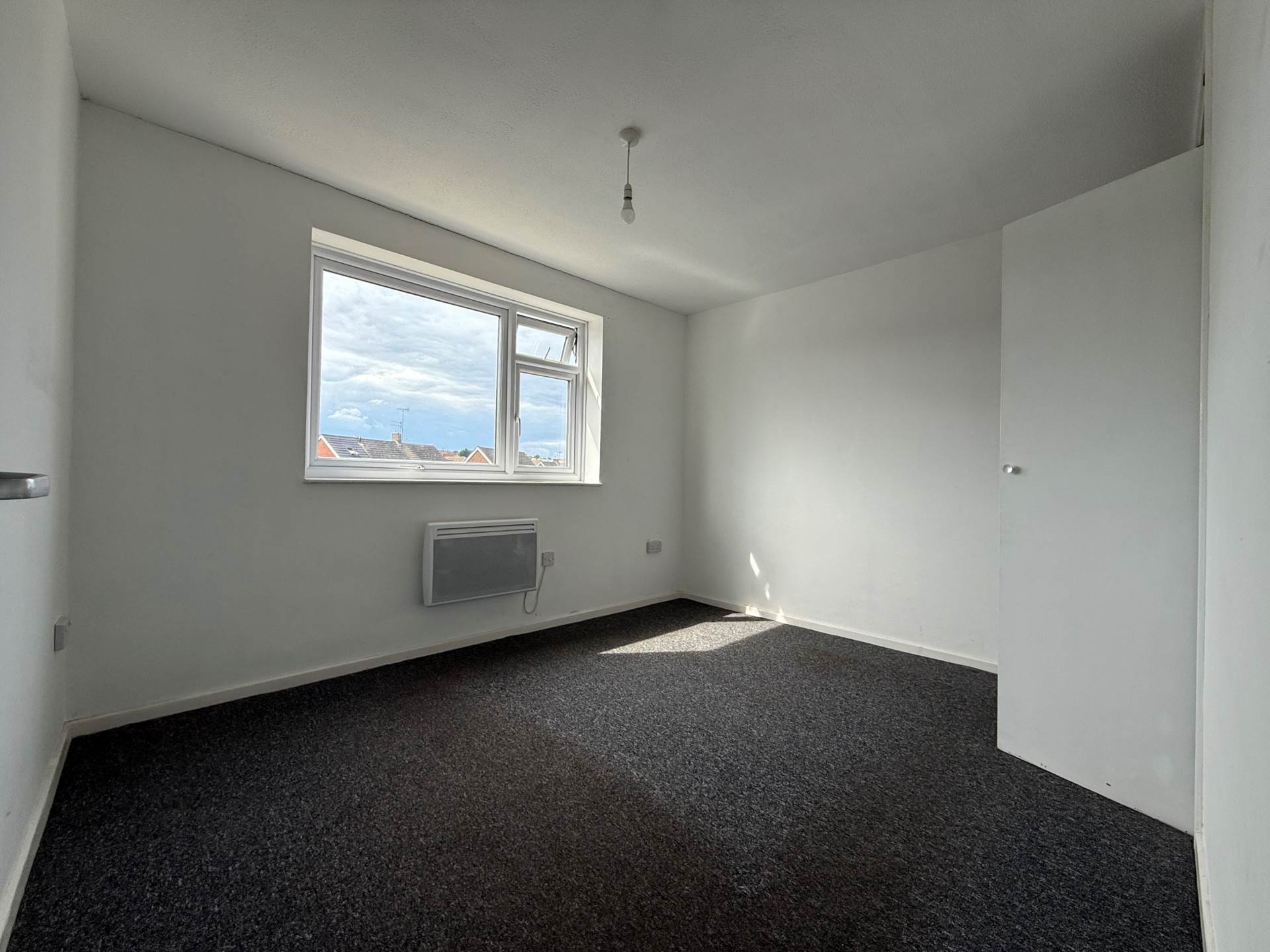 Additional Property Image 2 bedroom Apartment for sale in Erith 5