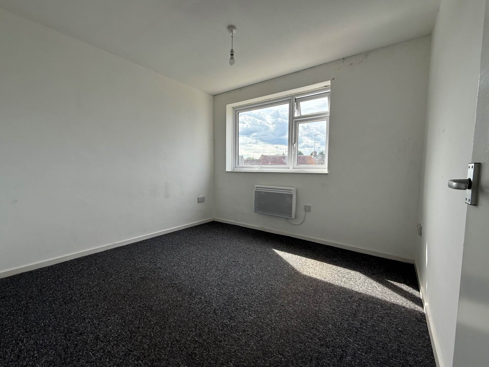 Additional Property Image 2 bedroom Apartment for sale in Erith 6