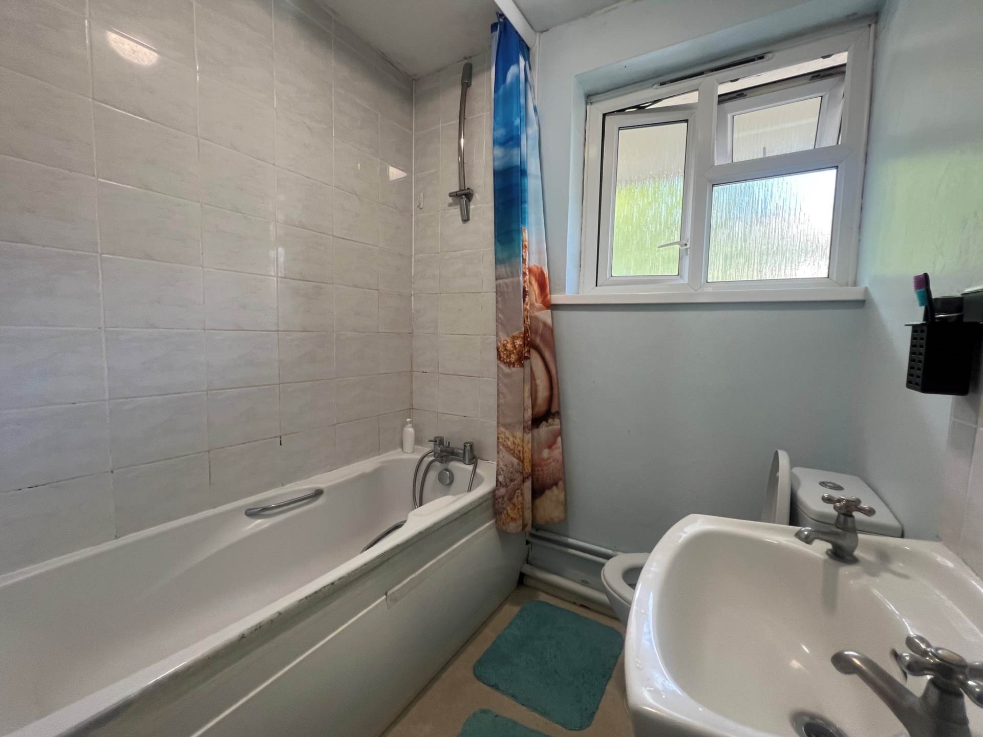 Additional Property Image 2 bedroom Maisonette for sale in London 8