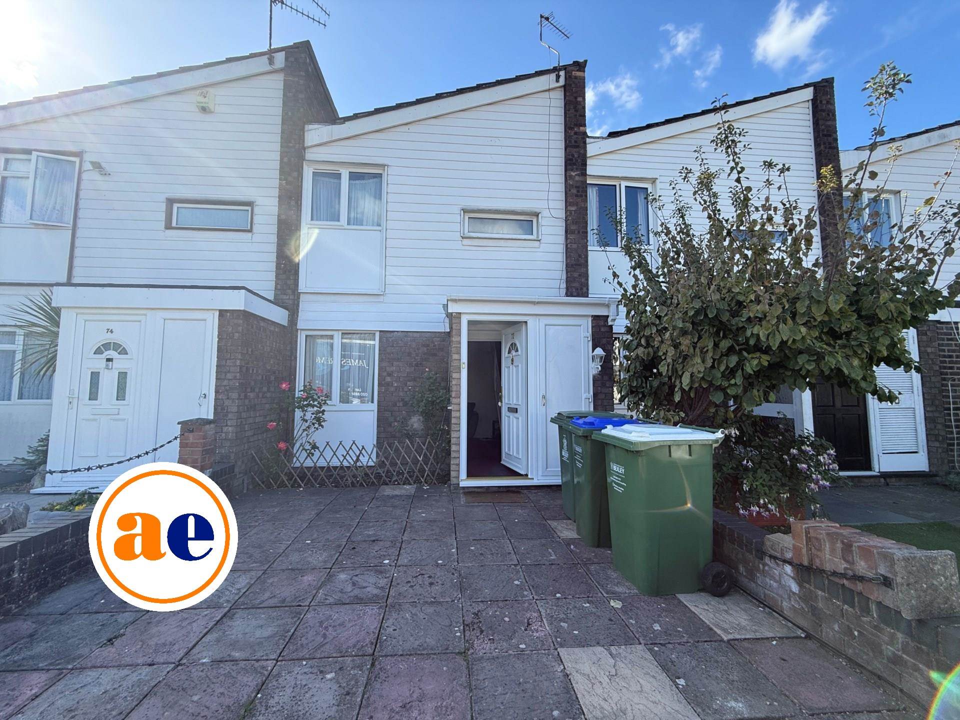 2 bedroom House for sale in London