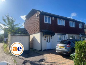 3 bedroom Semi Detached for sale in London