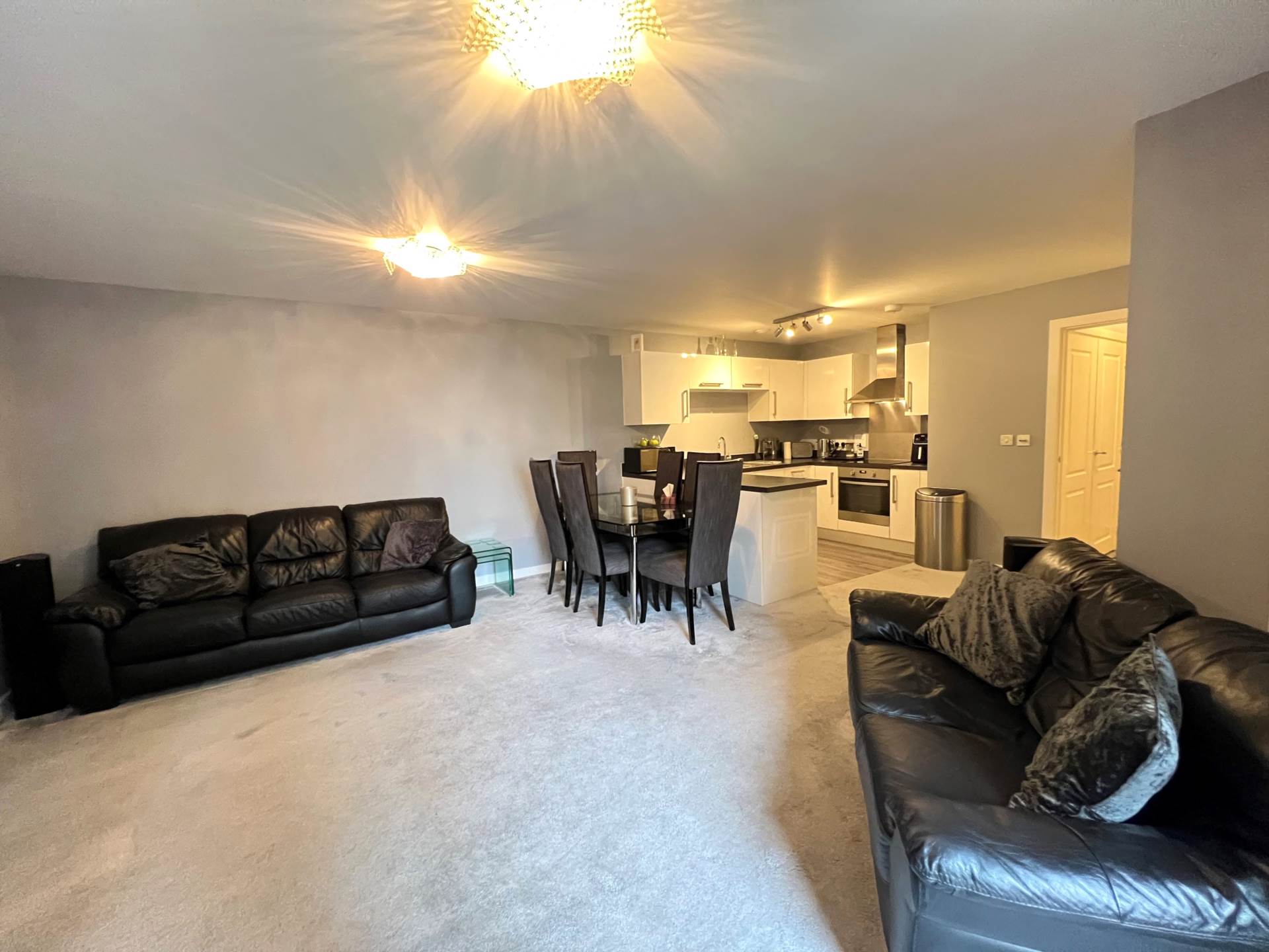 Additional Property Image 2 bedroom Flat for sale in Belvedere 8