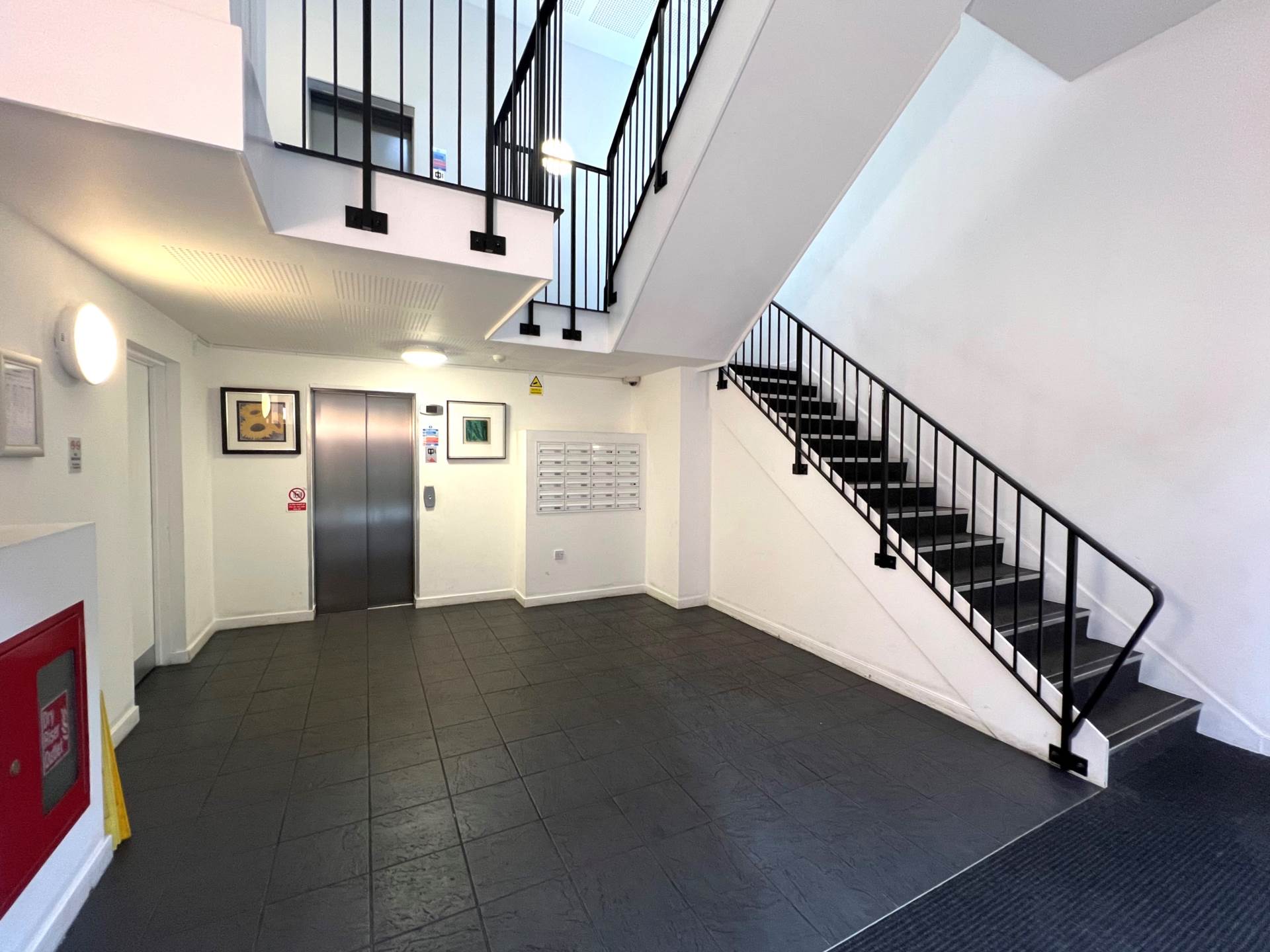 Additional Property Image 2 bedroom Flat for sale in Belvedere 14