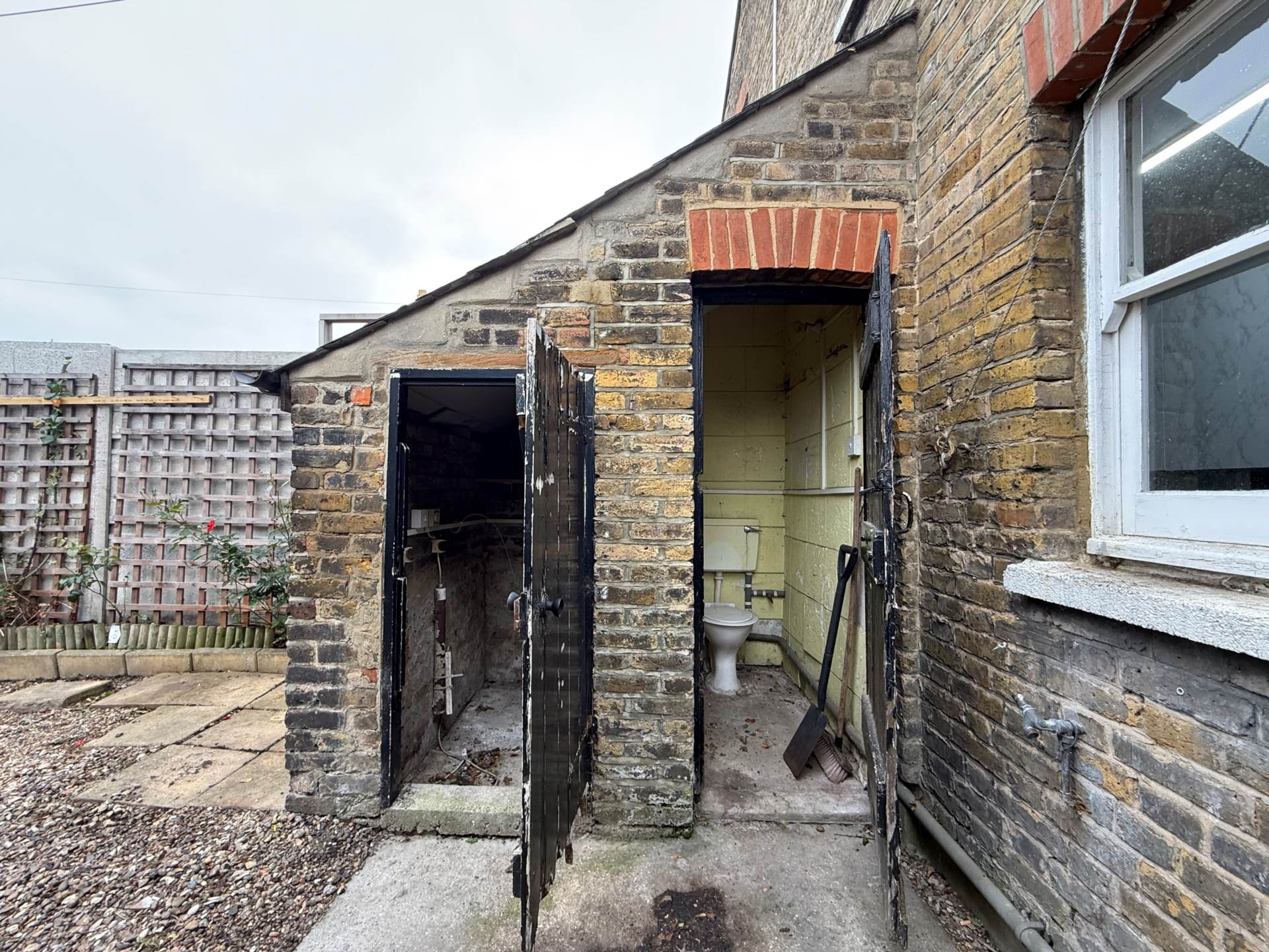 Additional Property Image 3 bedroom House for sale in London 12