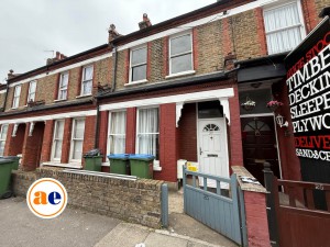 3 bedroom House for sale in London