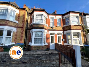 3 bedroom House for sale in London