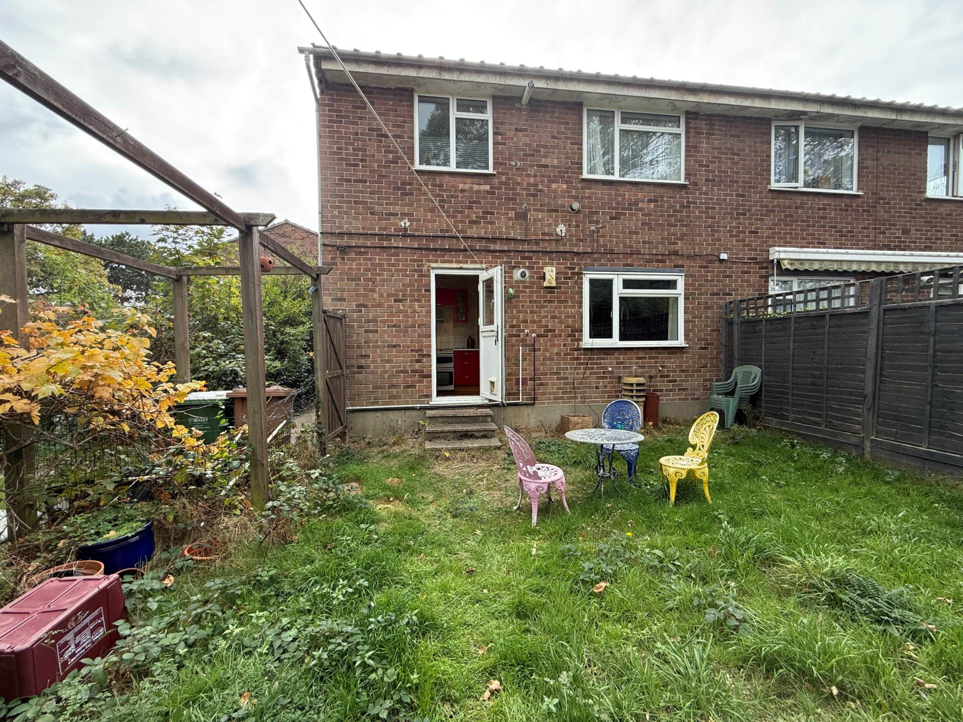 Additional Property Image 2 bedroom Maisonette for sale in London 10