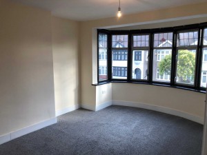 4 bedroom Terraced to rent in Ilford