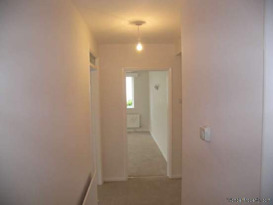 Additional Property Image 2 bedroom Flat to rent in Thames Ditton 6