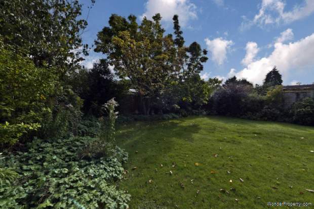 Additional Property Image 4 bedroom Semi Detached to rent in Thames Ditton 12