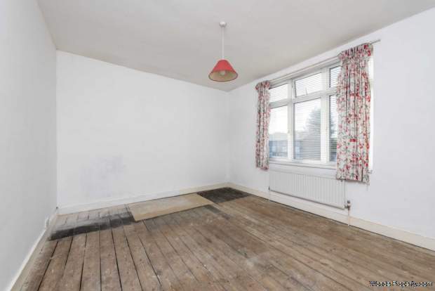 Additional Property Image 2 bedroom Terraced for sale in Surbiton 8