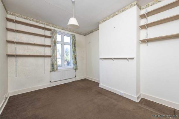 Additional Property Image 2 bedroom Terraced for sale in Surbiton 9