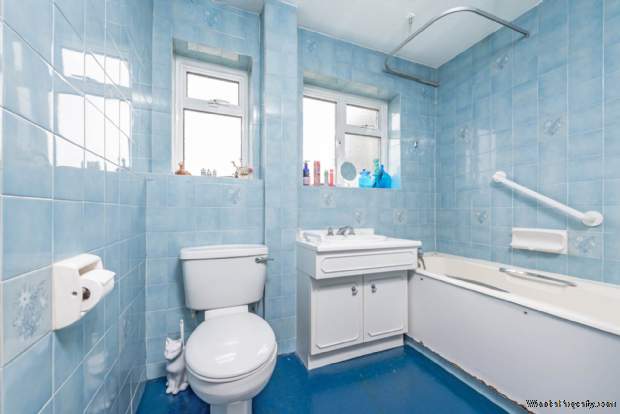 Additional Property Image 2 bedroom Flat for sale in Thames Ditton 11