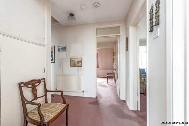 Additional Property Image 2 bedroom Flat for sale in Thames Ditton 12